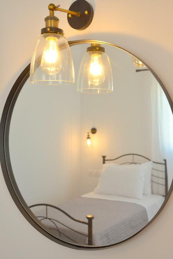 Veletas Rooms Adamantas  Exterior photo